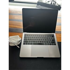 Apple MacBook Pro 13” (2019) – 1.4GHz i5 / 8GB / 256GB For Parts Includes Charge